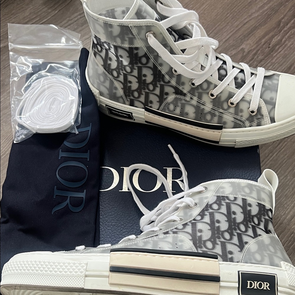 Dior High-Top Sneakers in Grey and White Oblique Canvas - Picture 3 of 14